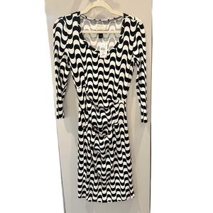 Black and White long sleeve Maternity Dress by  Nicole Miller Artelier